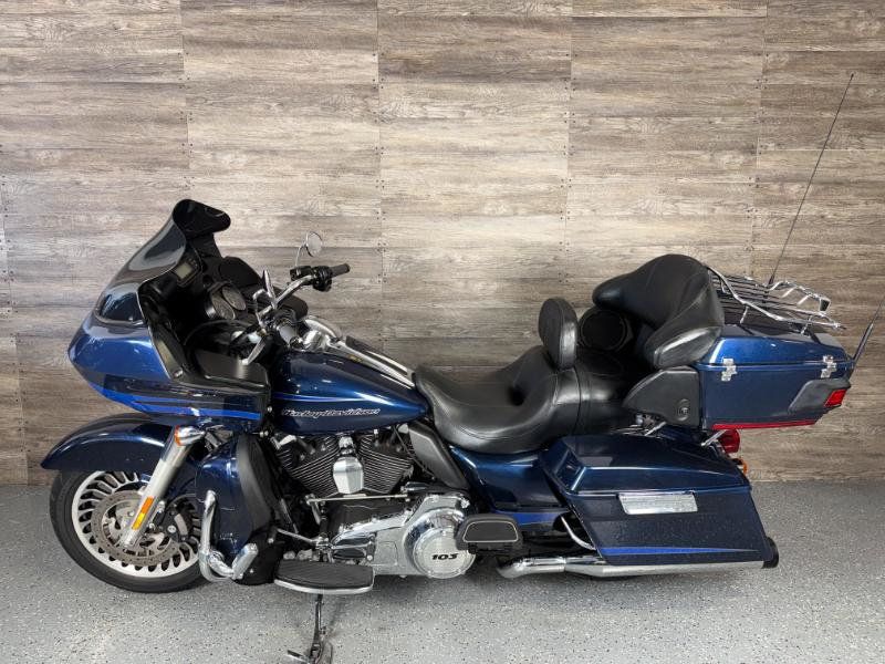 2012 Harley-Davidson FLTRU Road Glide Ultra LOW MILES! - 22977999 - 11