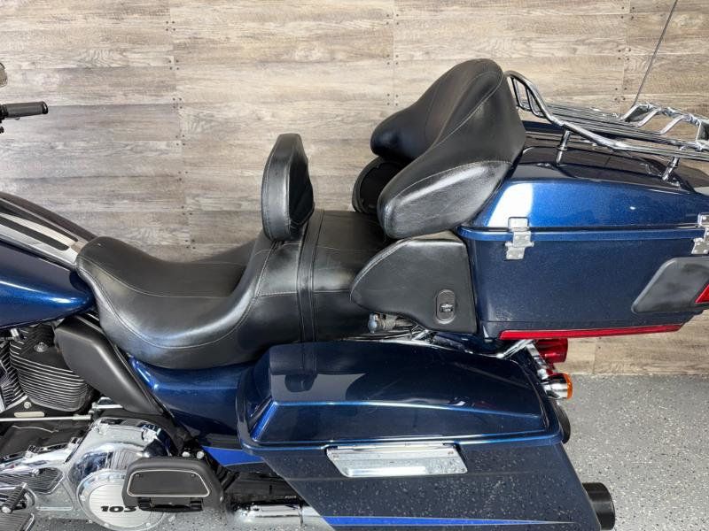 2012 Harley-Davidson FLTRU Road Glide Ultra LOW MILES! - 22977999 - 14