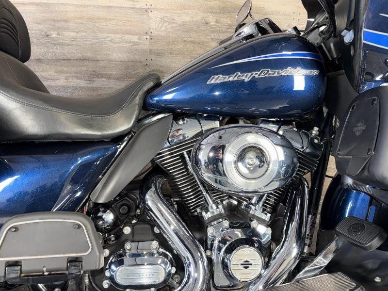 2012 Harley-Davidson FLTRU Road Glide Ultra LOW MILES! - 22977999 - 5