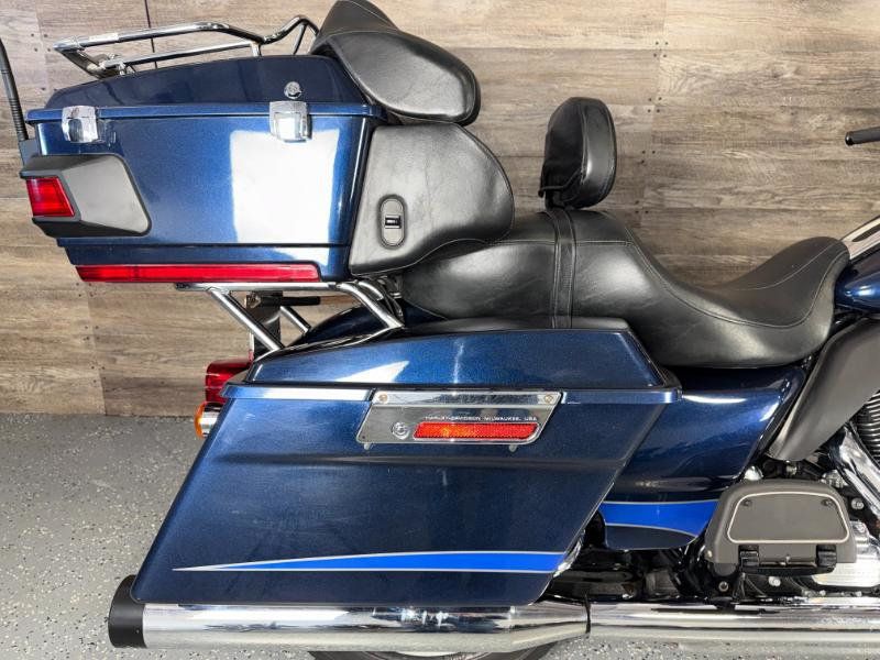 2012 Harley-Davidson FLTRU Road Glide Ultra LOW MILES! - 22977999 - 8