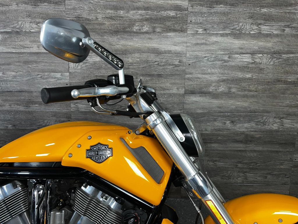 2012 Harley-Davidson VRSCF V Rod Muscle LOW MILES! - 22368632 - 3