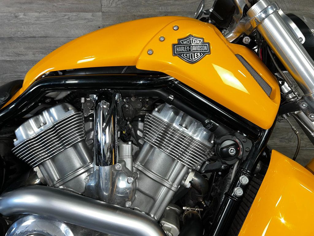 2012 Harley-Davidson VRSCF V Rod Muscle LOW MILES! - 22368632 - 7