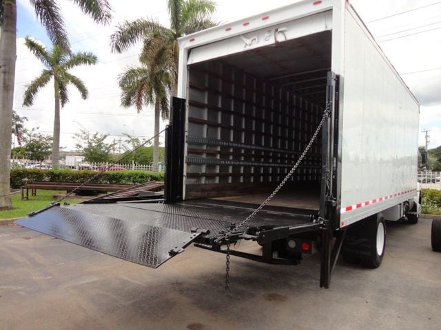 2012 HINO 268A 24FT DRY BOX TRUCK. CARGO TRUCK. RAIL GATE UNDER CDL - 21469750 - 27