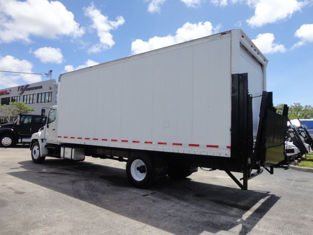 2012 HINO 268A 24FT DRY BOX TRUCK. CARGO TRUCK. RAIL GATE UNDER CDL - 21469750 - 5