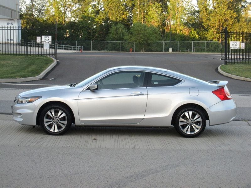 2012 Honda Accord LX photo 4
