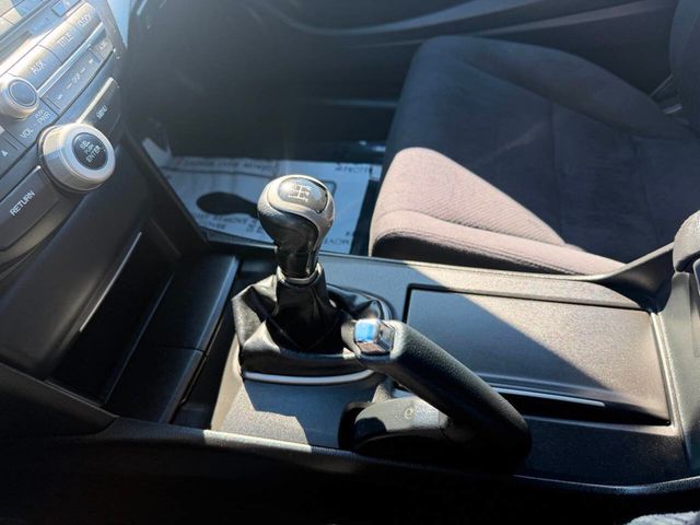 2012 Honda Accord Coupe 2dr I4 Manual EX - 22992273 - 37