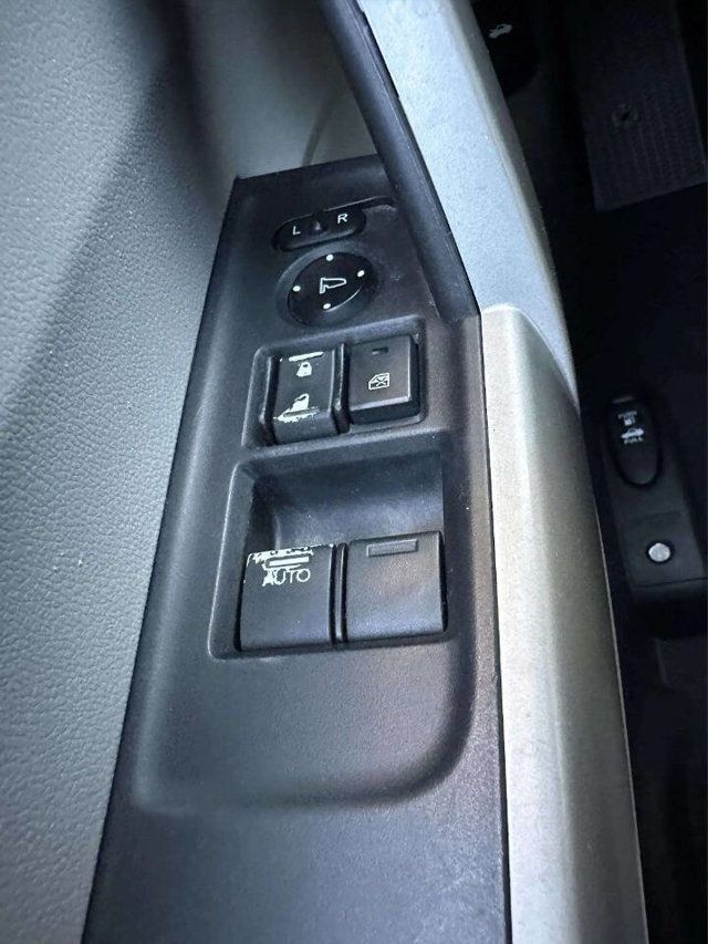 2012 Honda Civic Coupe 2dr Automatic LX - 22960695 - 18