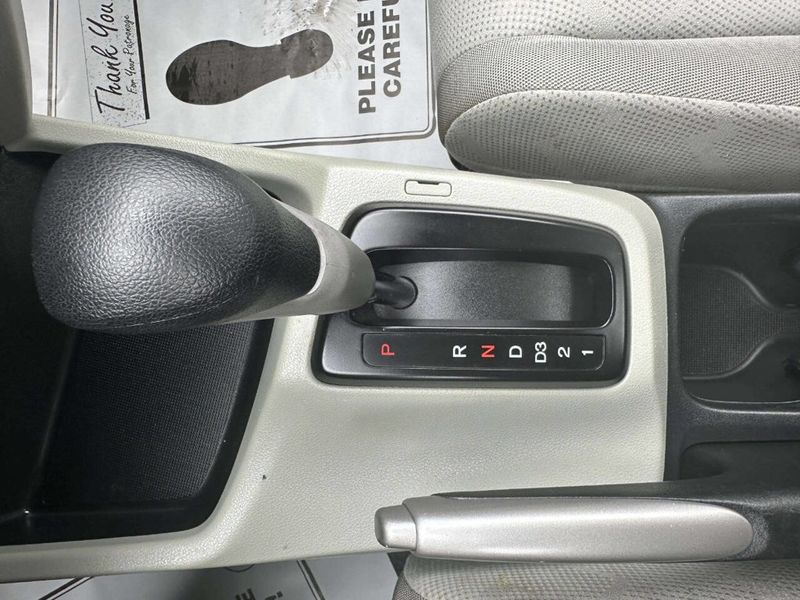 2012 Honda Civic Coupe 2dr Automatic LX - 23020815 - 25