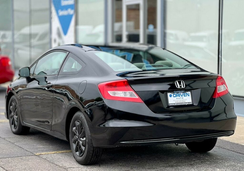 2012 Honda Civic Coupe 2dr Automatic LX - 22844290 - 25