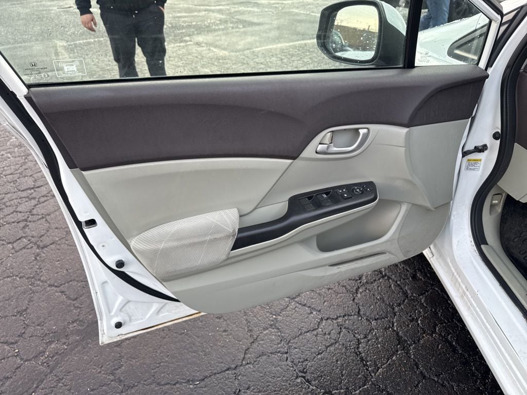 2012 Honda Civic Sedan 4dr Automatic LX - 22995051 - 18