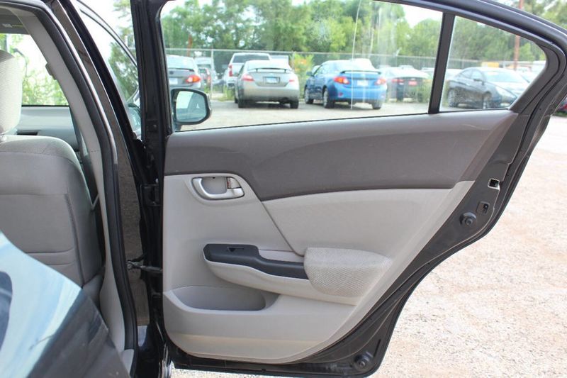 2012 Honda Civic Sedan 4dr Automatic LX - 22890559 - 15