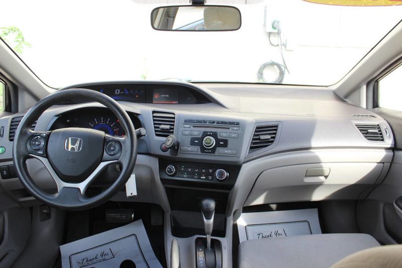2012 Honda Civic Sedan 4dr Automatic LX - 22890559 - 18