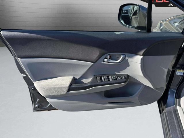 2012 Honda Civic Sedan 4dr Automatic LX - 22937441 - 6