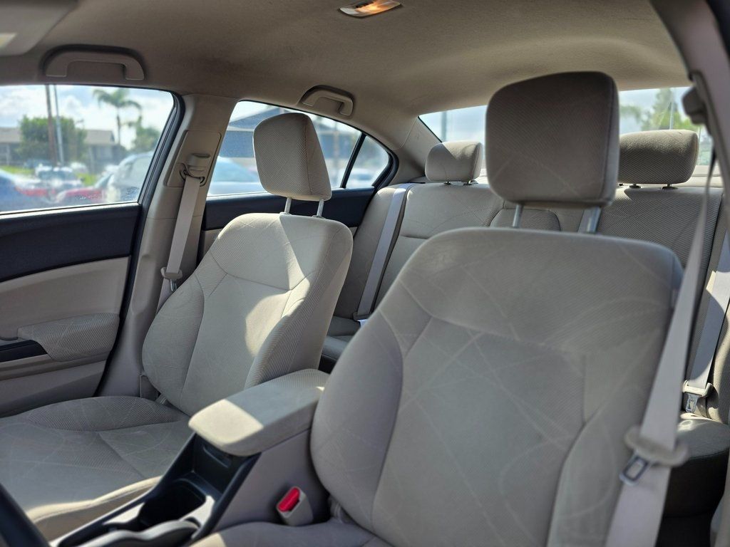2012 Honda Civic Sedan 4dr Automatic LX - 22975147 - 13