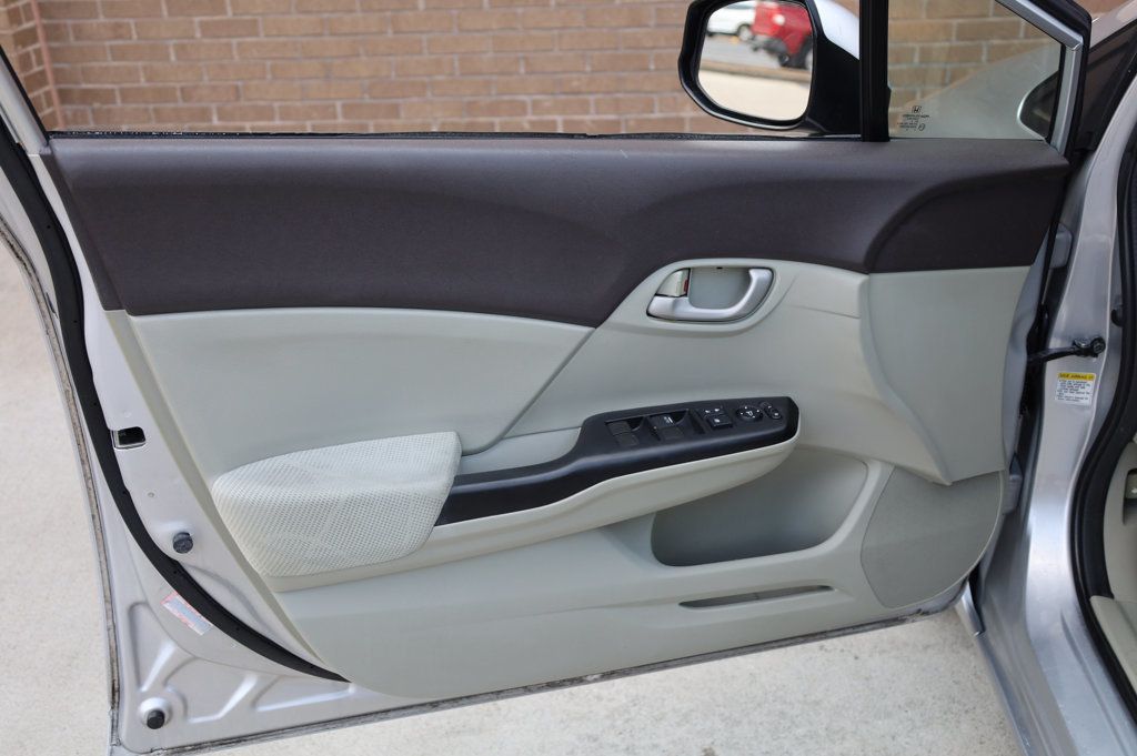 2012 Honda Civic LX photo 12