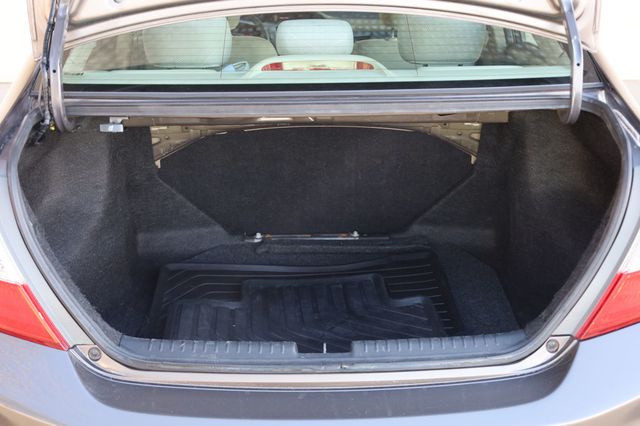 2012 Honda Civic Sedan 4dr Automatic LX - 22976728 - 10