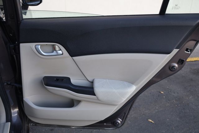 2012 Honda Civic Sedan 4dr Automatic LX - 22976728 - 18