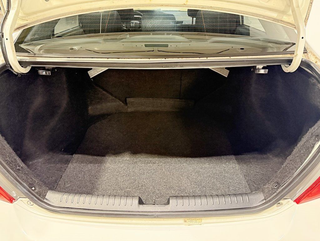 2012 Honda Civic Sedan Si - 22956384 - 32