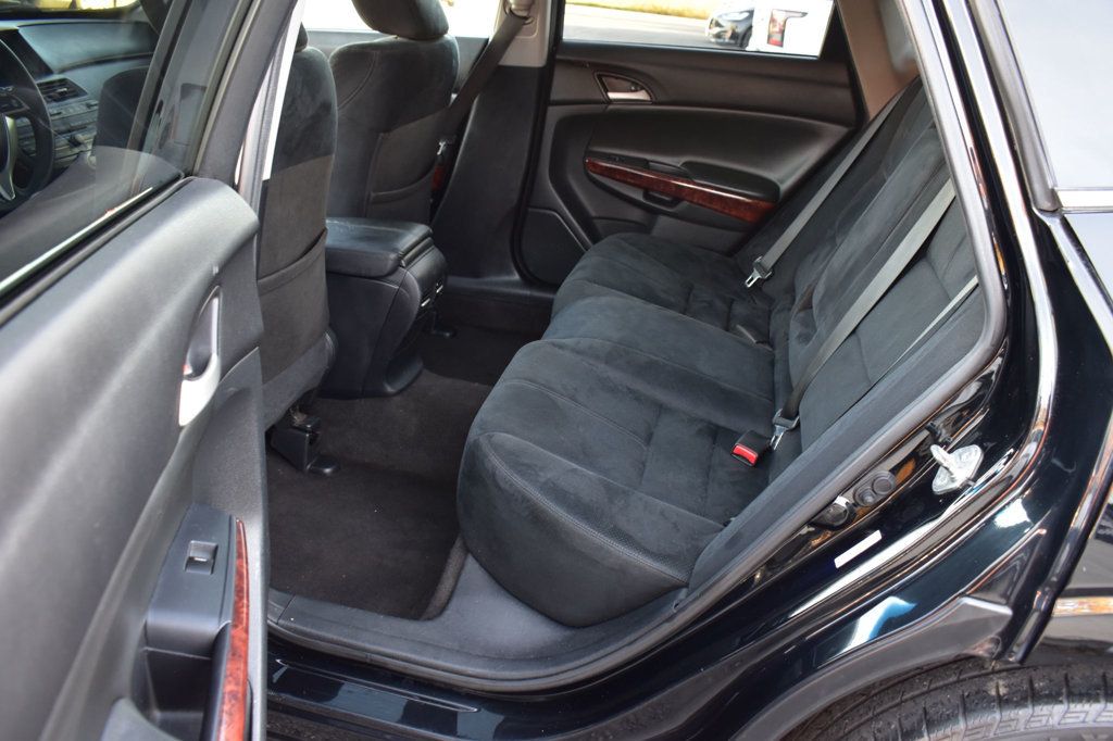 2012 Honda Crosstour 2WD V6 5dr EX - 22941729 - 18