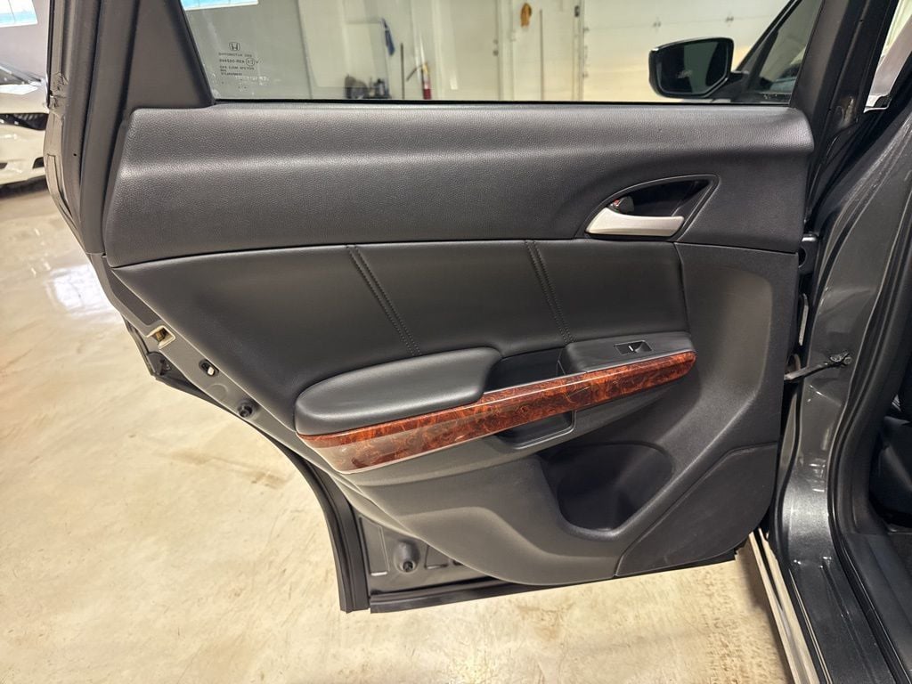 2012 Honda Crosstour 4WD V6 5dr EX-L - 22974634 - 35