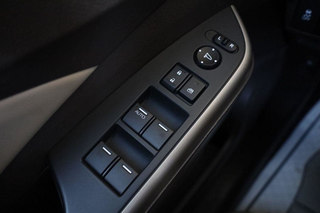 Honda CR-V photo 35