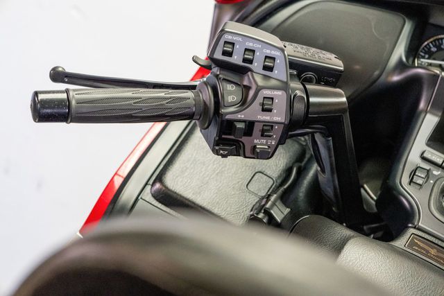 2012 Honda GL1800 GOLDWING NICE TOURING BIKE!!! - 22940645 - 10