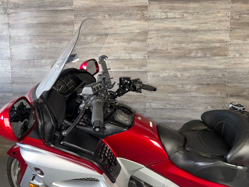 2012 Honda GL1800 Goldwing SUPER CLEAN! - 23036425 - 13