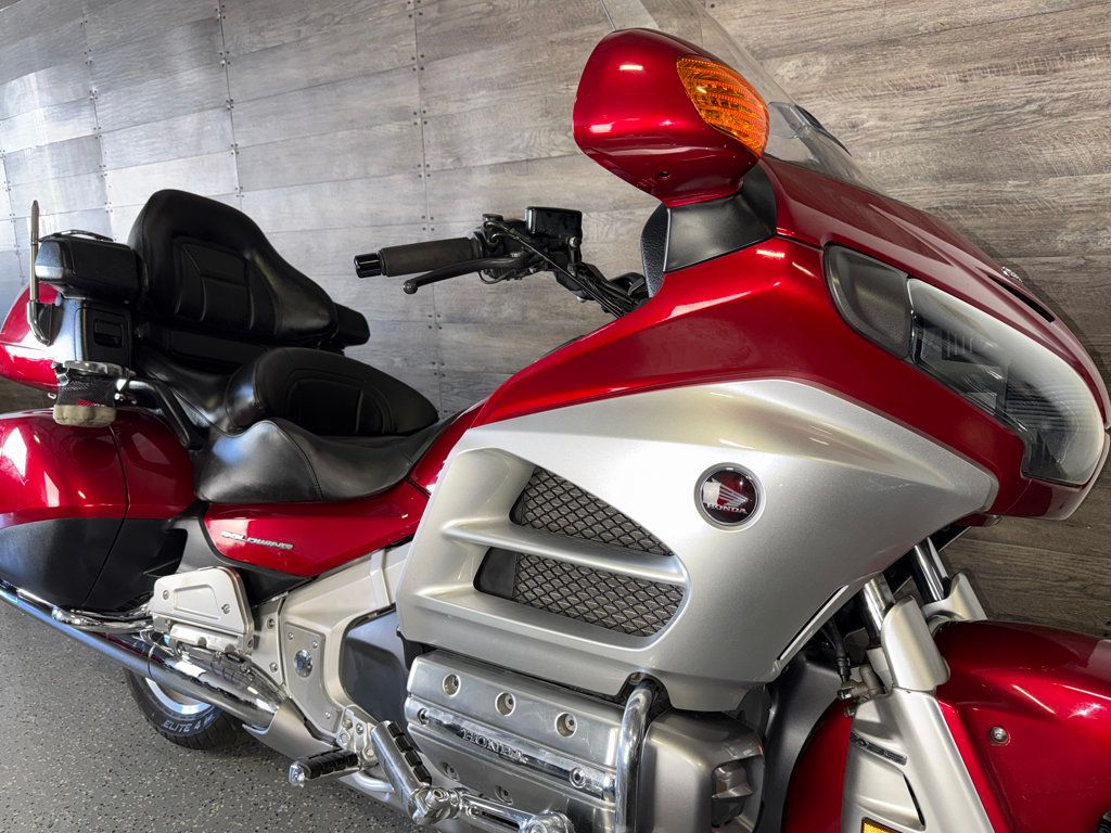 2012 Honda GL1800 Goldwing SUPER CLEAN! - 23036425 | Video 2