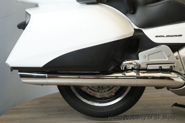 2012 Honda Gold Wing Includes Warranty! - 22909738 - 16