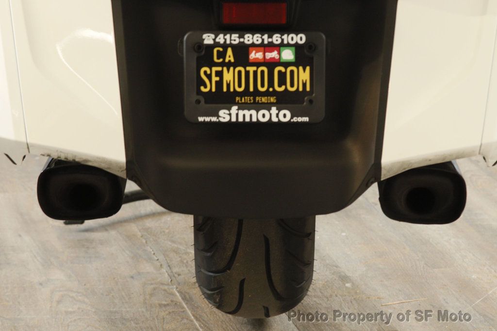 2012 Honda Gold Wing Includes Warranty! - 22909738 - 23