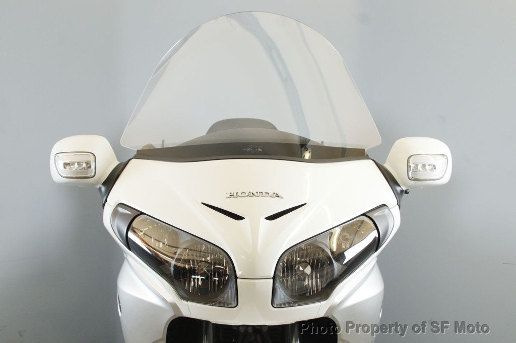 2012 Honda Gold Wing Includes Warranty! - 22909738 - 24