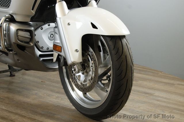 2012 Honda Gold Wing Audio Comfort Includes Warranty! - 22909738 - 19