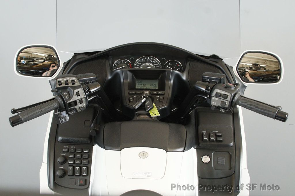 2012 Honda Gold Wing Audio Comfort Includes Warranty! - 22909738 - 36