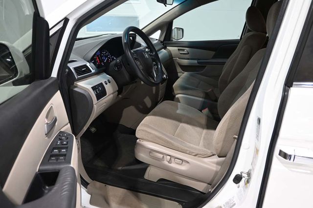 2012 Honda Odyssey 5dr EX - 23069868 - 12