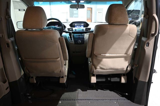 2012 Honda Odyssey 5dr EX - 23069868 - 19