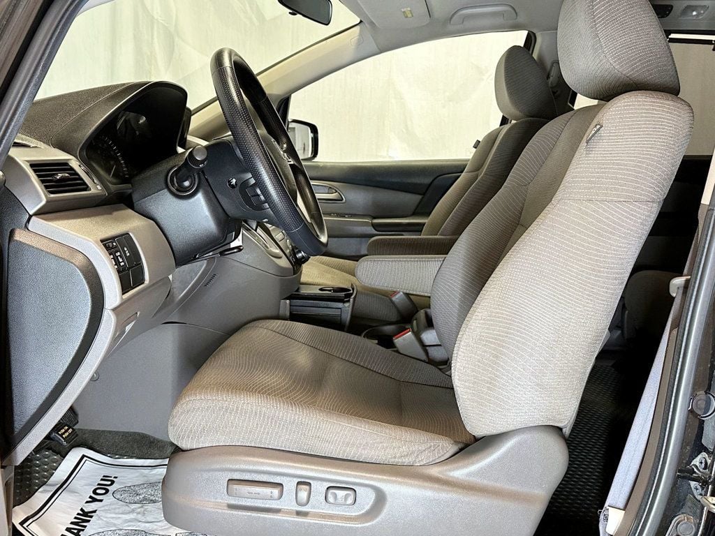 2012 Honda Odyssey 5dr EX - 23057901 - 16