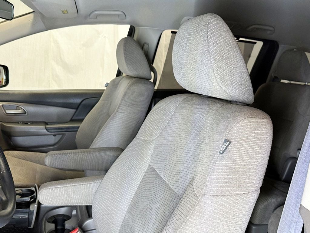 2012 Honda Odyssey 5dr EX - 23057901 - 18