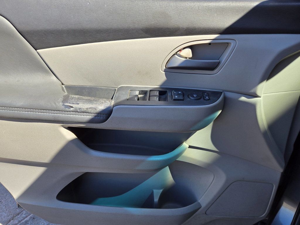 2012 Honda Odyssey 5dr EX-L - 22780863 - 16