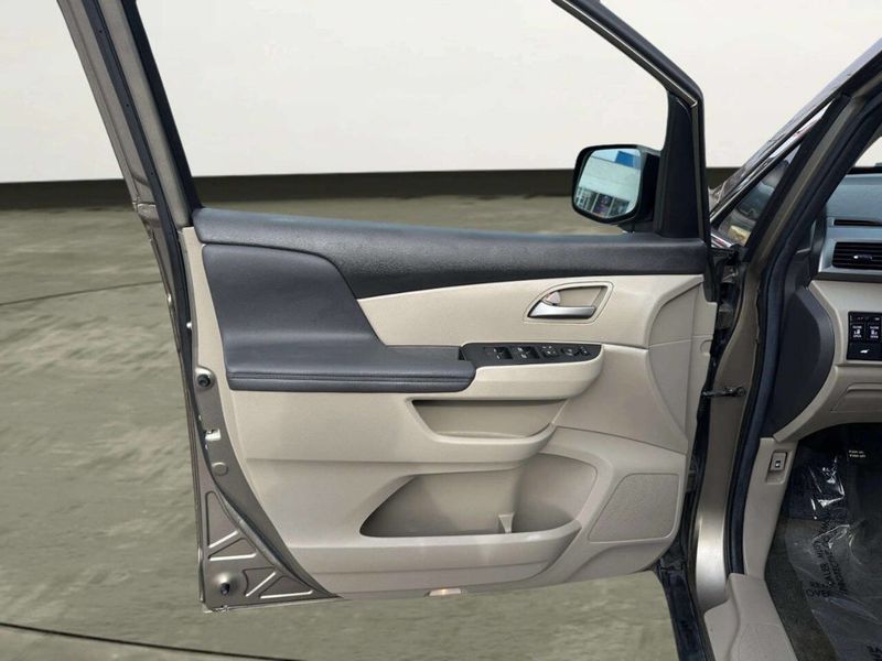 2012 Honda Odyssey 5dr EX-L - 23008655 - 9