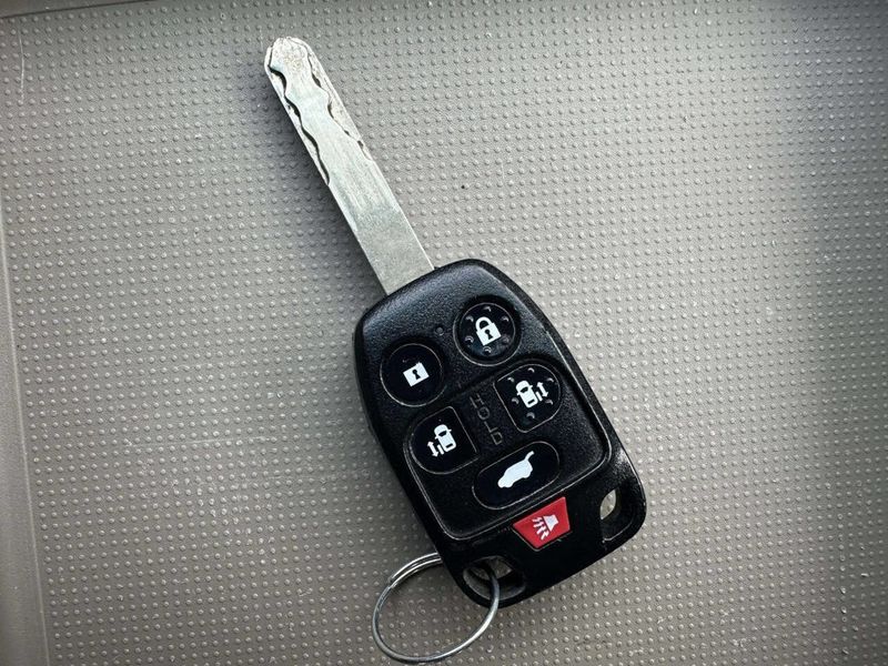 2012 Honda Odyssey 5dr EX-L - 23008655 - 34