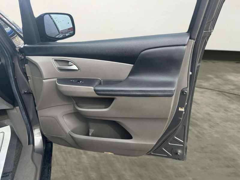 2012 Honda Odyssey 5dr EX-L - 23020837 - 23