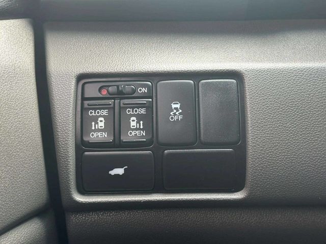 2012 Honda Odyssey 5dr EX-L - 23020837 - 30