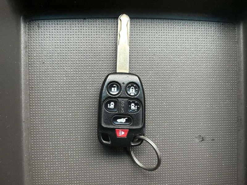 2012 Honda Odyssey 5dr EX-L - 23020837 - 32