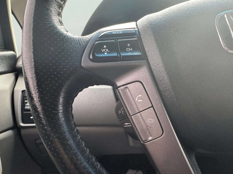 2012 Honda Odyssey 5dr EX-L - 23020837 - 34