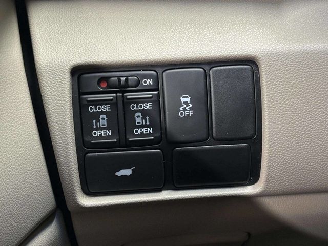 2012 Honda Odyssey 5dr EX-L - 23028449 - 38