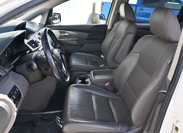 2012 Honda Odyssey 5dr Touring - 22998264 - 7