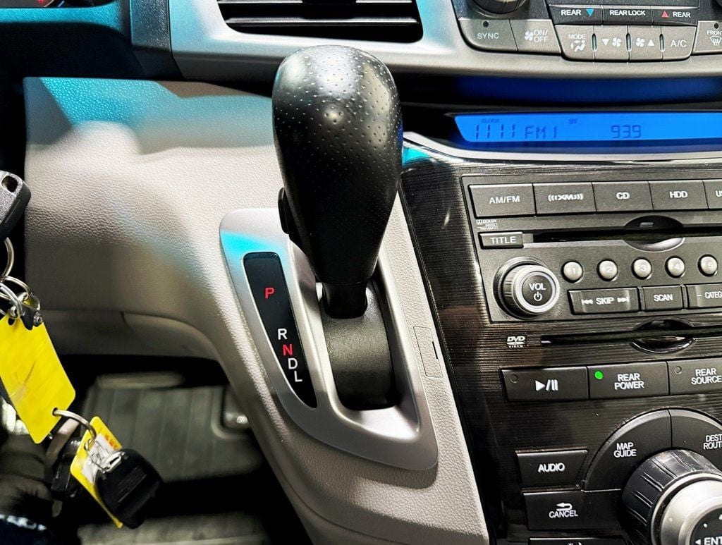 2012 Honda Odyssey Touring - 22929054 - 17