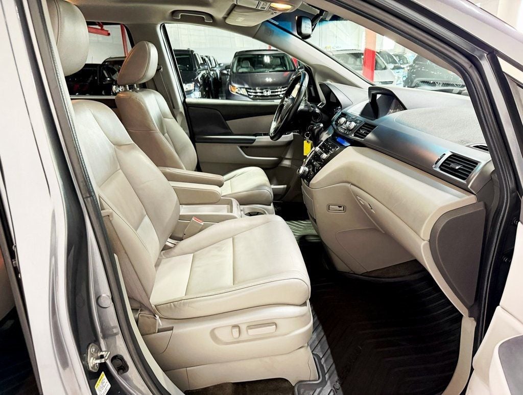 2012 Honda Odyssey Touring - 22929054 - 39