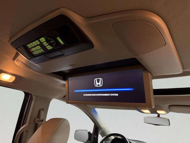 2012 Honda Odyssey Touring 4dr Mini Van - 22989116 - 32