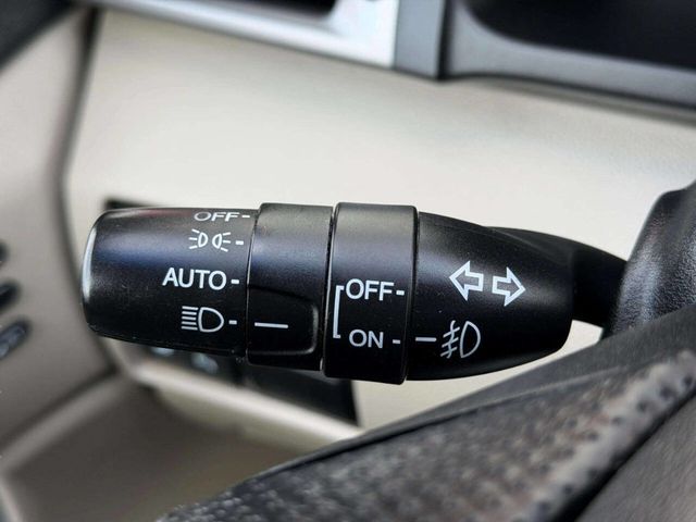 2012 Honda Odyssey Touring 4dr Mini Van - 22989116 - 44